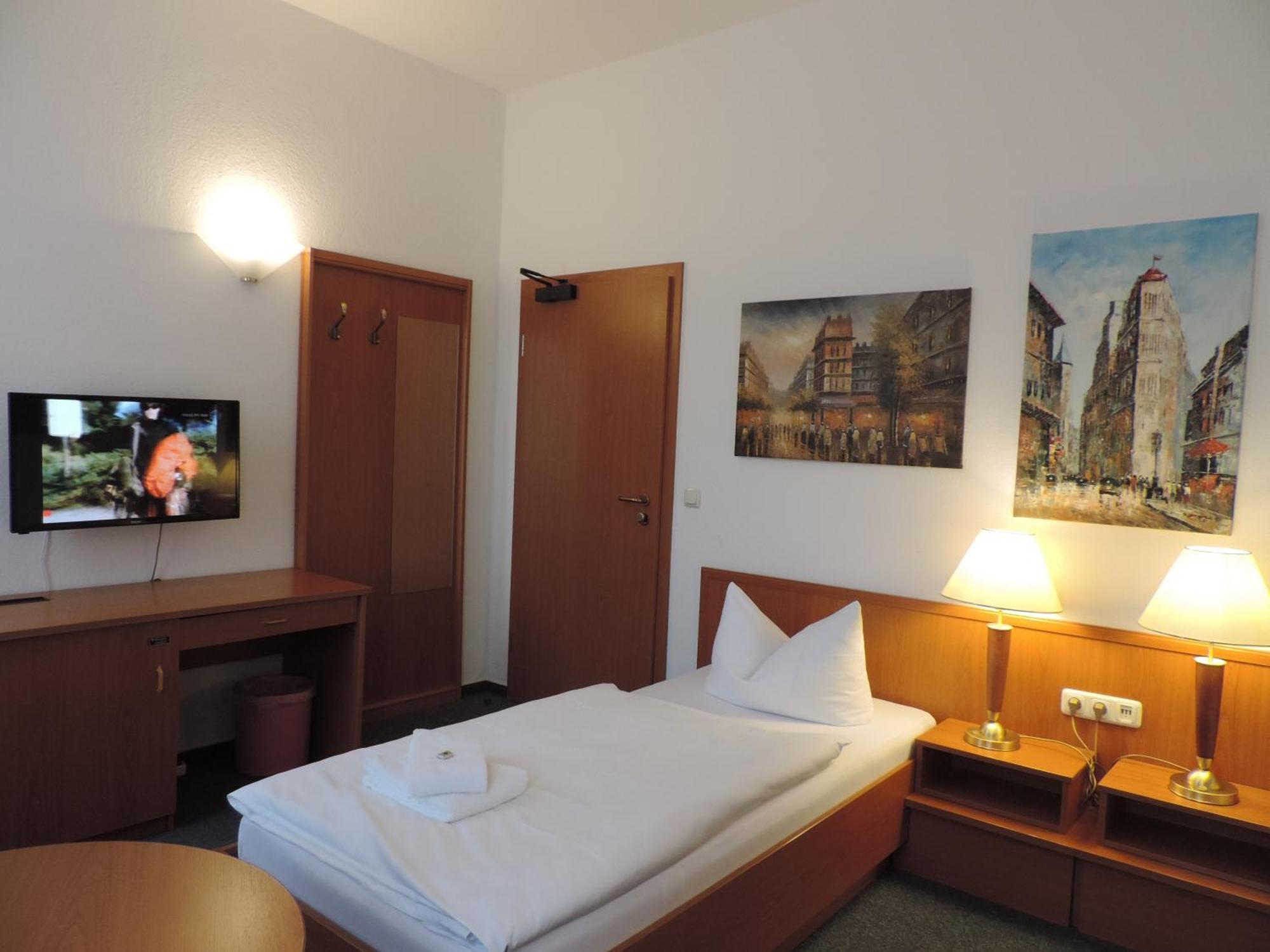 Hotel Carl Von Clausewitz Burg bei Magdeburg Habitación foto